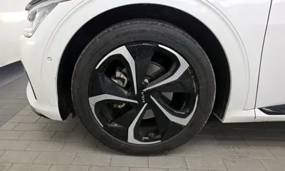 Kia EV6 2023, 190792 км, за 15595.13 USD