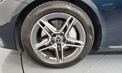 Mercedes-Benz E-Class 2017, 93650 км, за 13112.57 USD