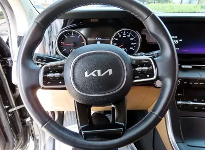 Kia Canival 2023, 62695 км, за 14325.74 USD - фото 9