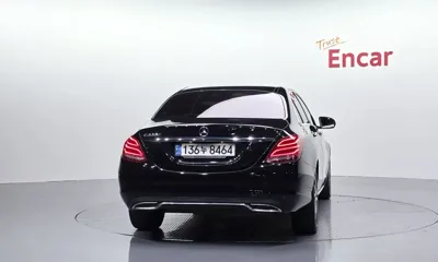 Mercedes-Benz C-Class 2016, 82904 км, за 10510.32 USD