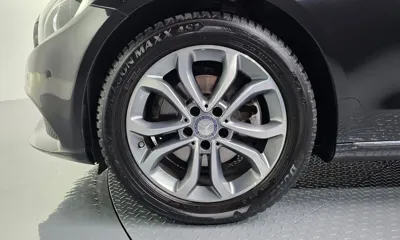 Mercedes-Benz C-Class 2016, 82904 км, за 10510.32 USD