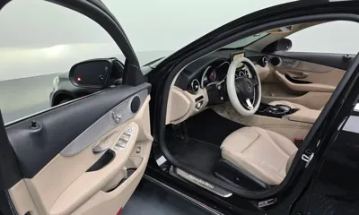 Mercedes-Benz C-Class 2016, 82904 км, за 10510.32 USD - фото 10