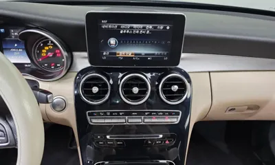 Mercedes-Benz C-Class 2016, 82904 км, за 10510.32 USD - фото 14