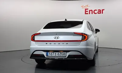 Hyundai Sonata 2020, 117319 км, за 8775.92 USD