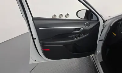Hyundai Sonata 2020, 117319 км, за 8775.92 USD - фото 24
