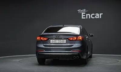 Hyundai Avante 2017, 99794 км, за 5537.46 USD