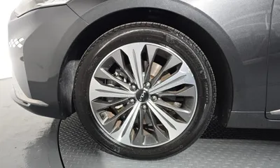 Kia K8 2022, 53093 км, за 14319.2 USD
