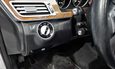 Mercedes-Benz E-Class 2014, 120826 км, за 5525.58 USD - фото 20