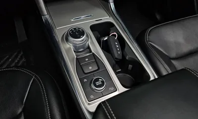 Ford Explorer 2022, 43531 км, за 20198.66 USD - фото 9