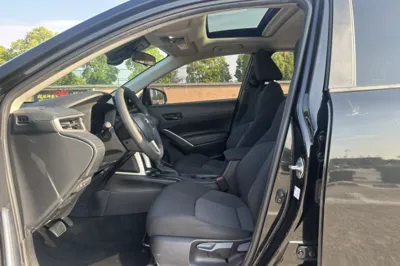 Toyota Frontlander 2023, 62300 км, за 13193 USD - фото 10
