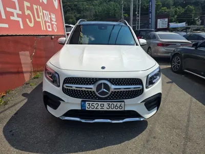 Mercedes-Benz GLB-Class · 2021 год