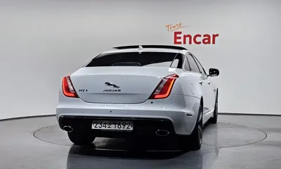 Jaguar XJ 2018, 82123 км, за 14740.89 USD
