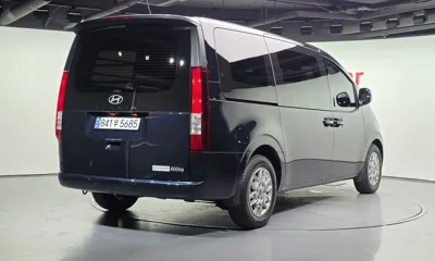 Hyundai Staria 2025, 48370 км, за 20737.17 USD