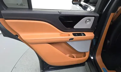 Lincoln Aviator 2022, 16751 км, за 37547.59 USD - фото 25