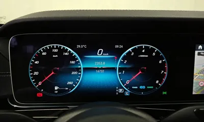 Mercedes-Benz E-Class 2022, 16732 км, за 36652.64 USD - фото 8