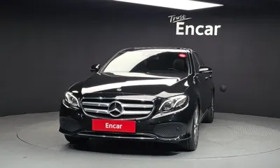 Mercedes-Benz E-Class 2019, 100056 км, за 12052.12 USD