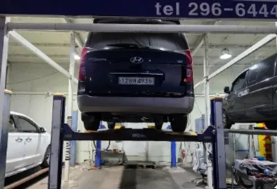 Hyundai Starex