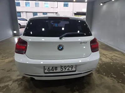BMW 1-Series 2015, 215186 км, за 3425.86 USD