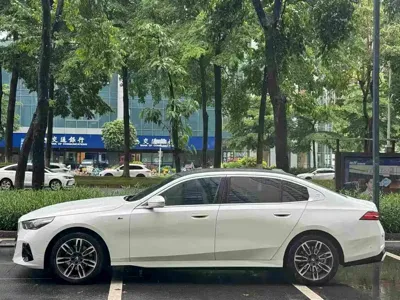BMW 5 Series 2024, 60000 км, за 32341.93 USD