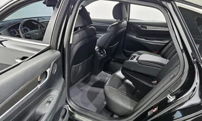 Hyundai Grandeur 2019, 35589 км, за 10706.77 USD - фото 11