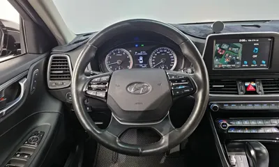 Hyundai Grandeur 2019, 35589 км, за 10706.77 USD - фото 13