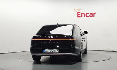 Hyundai Grandeur 2023, 45423 км, за 17876.87 USD