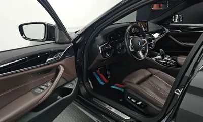 BMW 5-Series 2022, 45050 км, за 28358.03 USD - фото 11