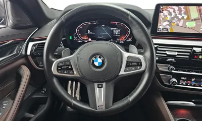BMW 5-Series 2022, 45050 км, за 28358.03 USD - фото 13