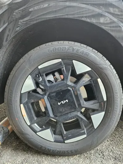 Kia Canival 2026, 1507 км, за 14820.85 USD