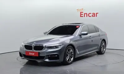 BMW 5-Series · 2018 год