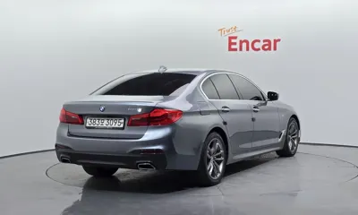BMW 5-Series 2018, 110402 км, за 13841.05 USD