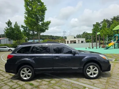 Subaru Outback 2013, 160324 км, за 5883.13 USD