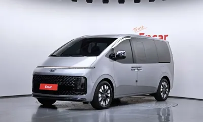 Hyundai Staria · 2023 год