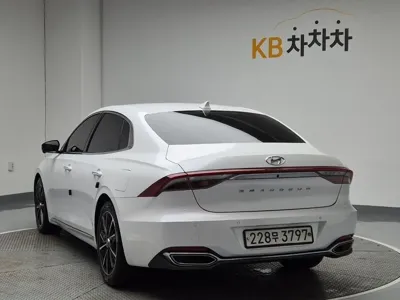 Hyundai Grandeur 2020, 69559 км, за 11826.89 USD
