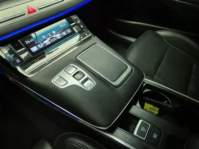 Hyundai Grandeur 2020, 69559 км, за 11826.89 USD - фото 8