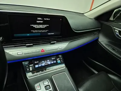 Hyundai Grandeur 2020, 69559 км, за 11826.89 USD - фото 10