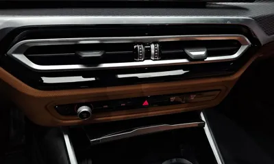 BMW 3-Series 2024, 13764 км, за 30275.01 USD - фото 31