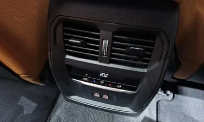 BMW 3-Series 2024, 13764 км, за 30275.01 USD - фото 33