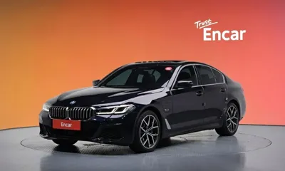 BMW 5-Series · 2022 год