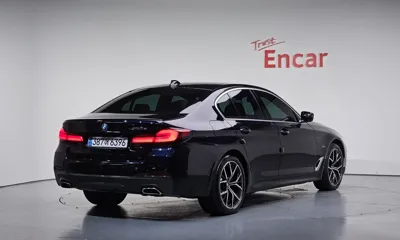 BMW 5-Series 2022, 45939 км, за 27916.44 USD