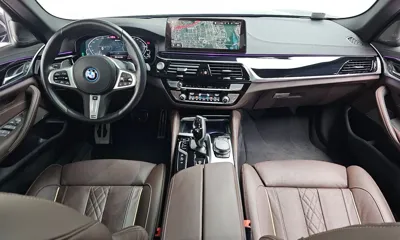 BMW 5-Series 2022, 45939 км, за 27916.44 USD - фото 7