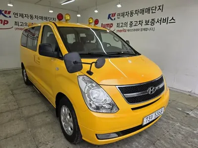 Hyundai Starex 2015, 61969 км, за 5842.2 USD
