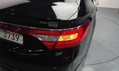 Hyundai Grandeur 2015, 165333 км, за 4228.02 USD - фото 23