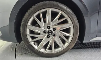 Hyundai Grandeur 2022, 124928 км, за 15032.17 USD