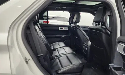 Ford Explorer 2020, 93282 км, за 17406.72 USD - фото 12