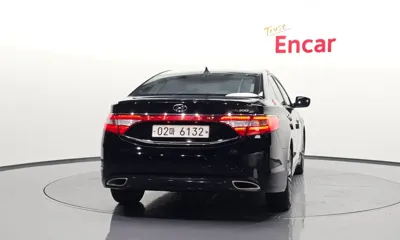 Hyundai Grandeur 2014, 243199 км, за 65110.35 USD