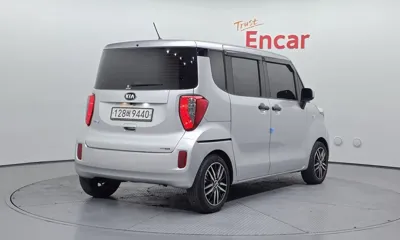 Kia Ray 2014, 117568 км, за 3872.92 USD