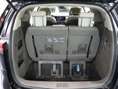 Kia Canival 2021, 56193 км, за 18642.51 USD