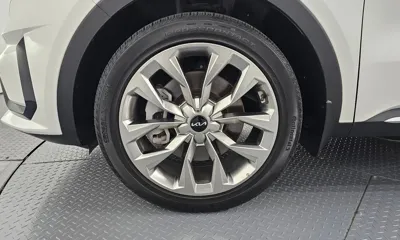 Kia Sorento 2023, 35071 км, за 19837.14 USD