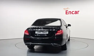 Mercedes-Benz E-Class 2018, 75133 км, за 14697.39 USD